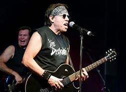 Artist George Thorogood &amp; The Destroyers